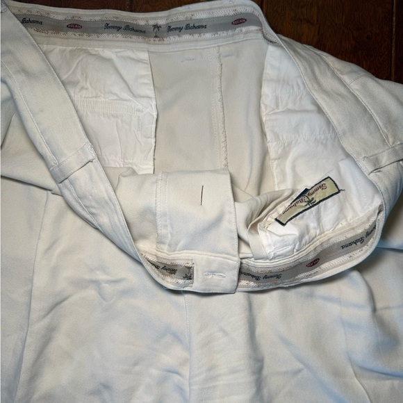 Tommy Bahama Shorts Men's Size 40 Cream 100% Silk Golf Dress Pleated Preppy Mens - Picture 4 of 9